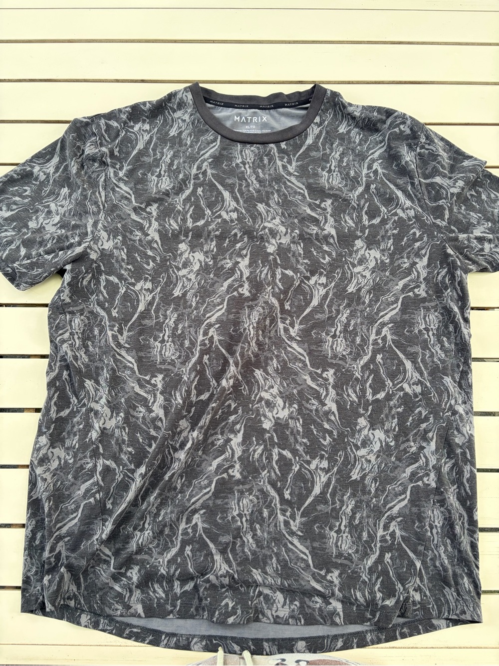 Matix Men's Black Marble-Pattern Short Sleeve Tee